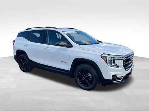 Used 2022 GMC Terrain AT4 w/ Tech Package AWD/4WD image 7