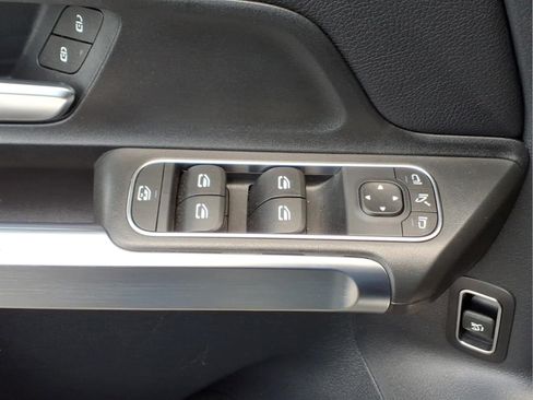Certified 2025 Mercedes-Benz GLB 250 4MATIC image 24