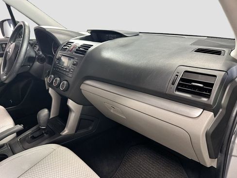 Used 2015 Subaru Forester 2.5i w/ Alloy Wheel Package image 26