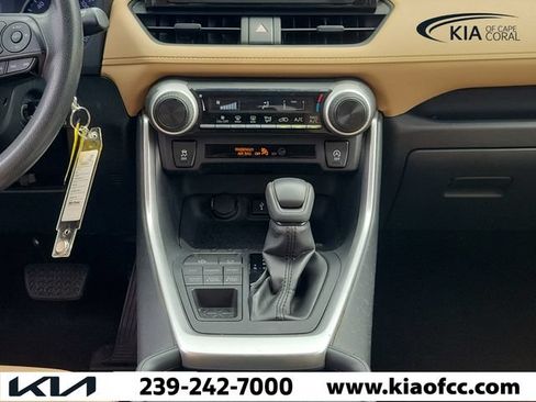 Used 2020 Toyota RAV4 LE w/ All Weather Liner Package AWD/4WD image 19