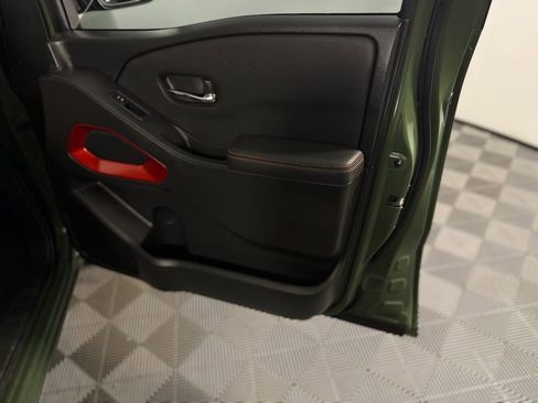 Used 2024 Nissan Frontier Pro-X w/ Technology Package image 32