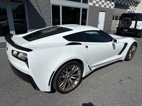 Used 2015 Chevrolet Corvette Z06 RWD image 5