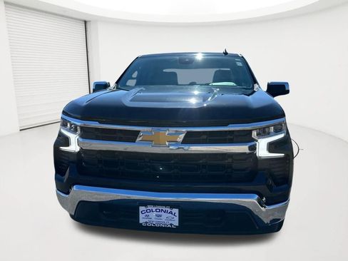 Used 2023 Chevrolet Silverado 1500 LT AWD/4WD image 2