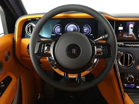 New 2026 Rolls-Royce Cullinan AWD/4WD image 12