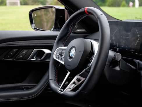 Used 2025 BMW M240i Coupe w/ Premium Package RWD image 18