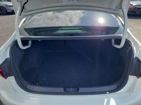 Certified 2024 Volkswagen Jetta SE FWD image 10