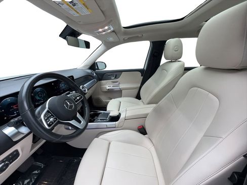 Used 2021 Mercedes-Benz GLB 250 image 21