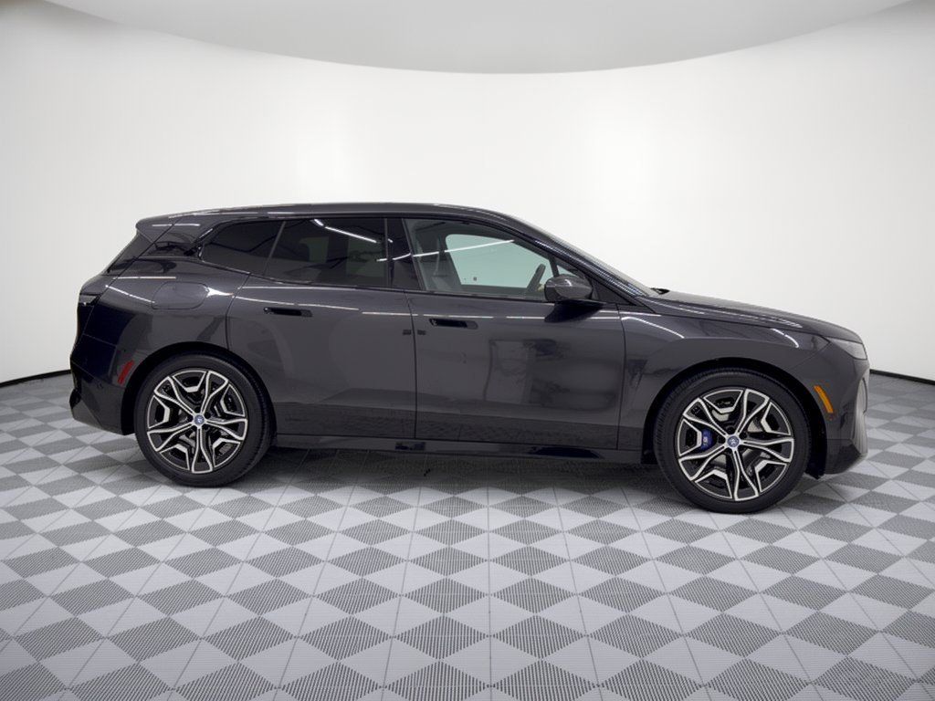 Used 2024 BMW iX M60 AWD/4WD image 8