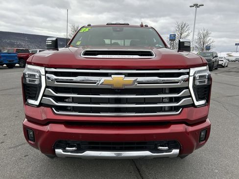 Used 2025 Chevrolet Silverado 3500 High Country w/ Technology Package image 14