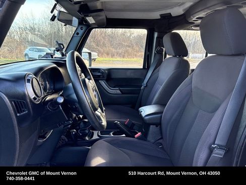 Used 2014 Jeep Wrangler Unlimited Sport image 11