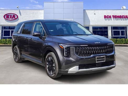 Certified 2025 Kia Carnival LXS image 3