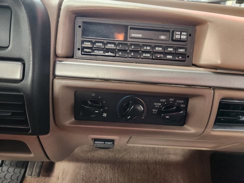 Used 1995 Ford F150 XLT image 14