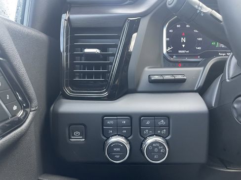 Used 2024 GMC Sierra 1500 AT4 w/ Technology Package image 13