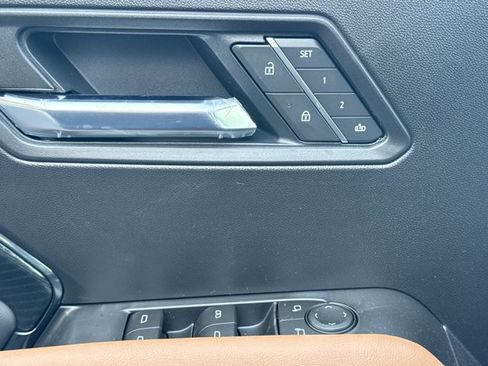 New 2026 GMC Canyon AT4 w/ Technology Plus Package AWD/4WD image 18