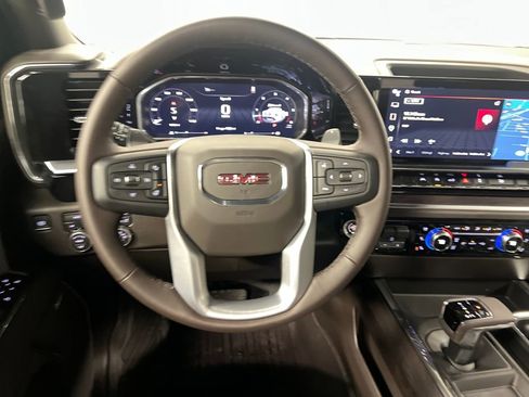 New 2026 GMC Sierra 1500 SLT w/ SLT Convenience Package image 17