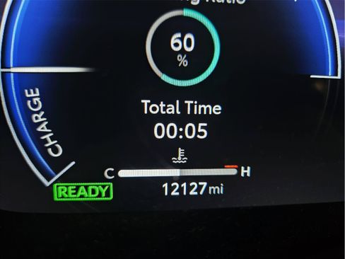 Used 2026 Toyota Sienna XSE FWD image 17