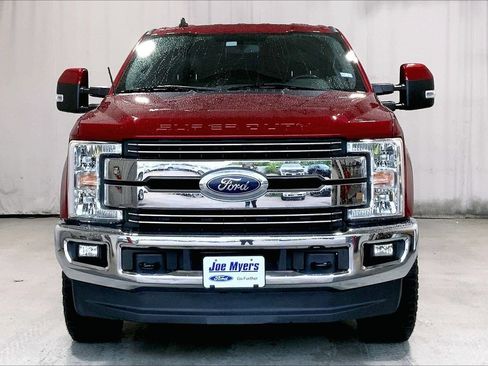 Used 2019 Ford F250 Lariat w/ Lariat Value Package AWD/4WD image 3