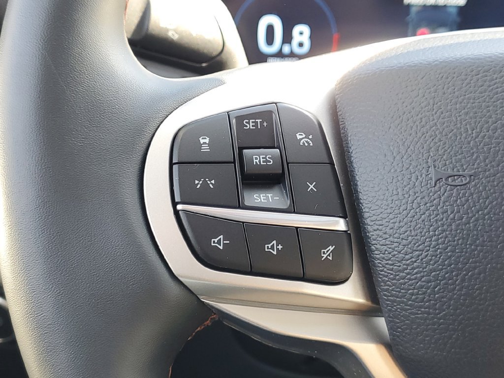 Certified 2025 Ford Explorer Active w/ Active Comfort Package AWD/4WD image 26