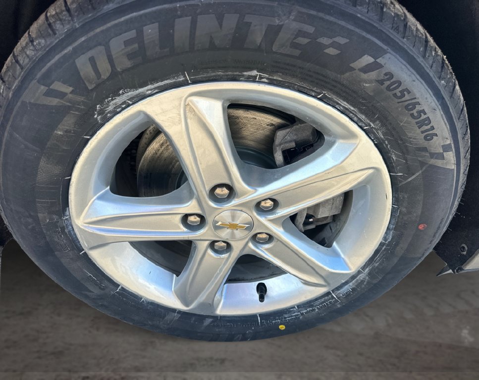 Used 2024 Chevrolet Malibu LS FWD image 17