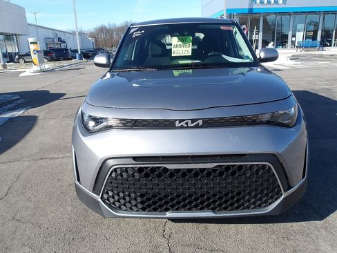 New 2025 Kia Soul S image 2