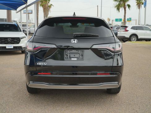 Used 2024 Honda HR-V EX-L image 11