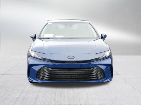 Used 2026 Toyota Camry LE image 2