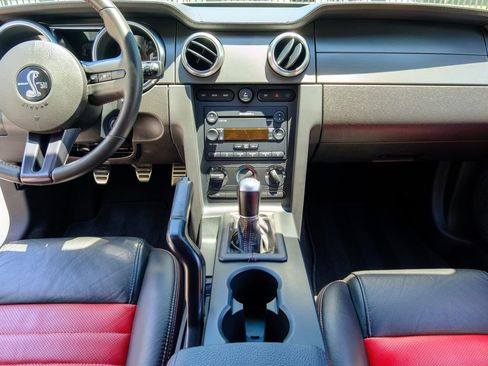 Used 2007 Ford Mustang Shelby GT500 RWD image 25