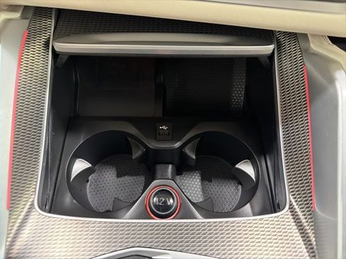 Certified 2023 BMW X6 xDrive40i w/ Executive Package image 37