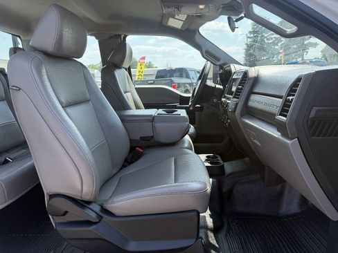 Used 2021 Ford F250 XL w/ Power Equipment Group RWD image 21