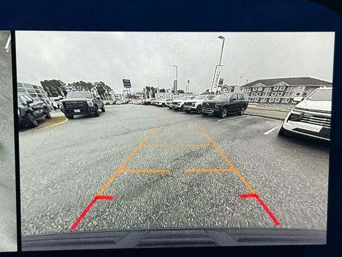 Certified 2025 Chevrolet Suburban Premier image 31