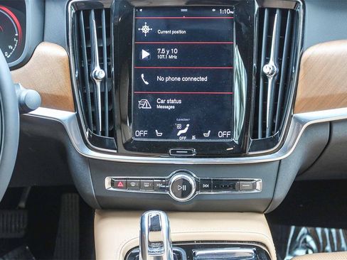 Used 2019 Volvo S90 T8 Inscription w/ Advanced Package image 14