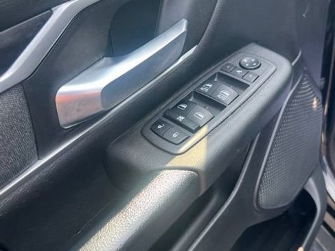 Used 2022 RAM 1500 Big Horn AWD/4WD image 25
