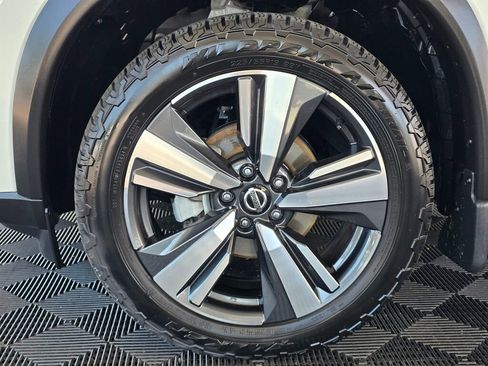Used 2021 Nissan Rogue SL w/ Premium Package AWD/4WD image 11