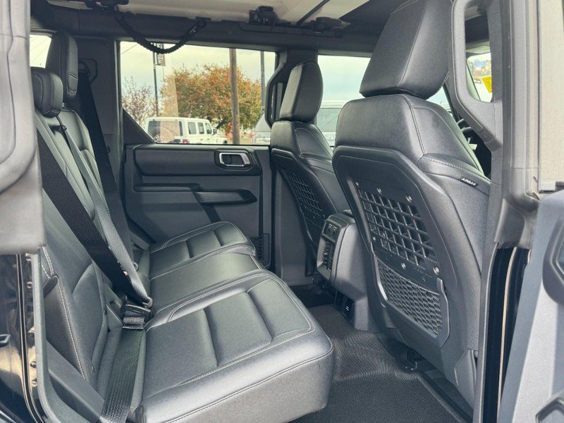 Used 2025 Ford Bronco Badlands AWD/4WD image 13