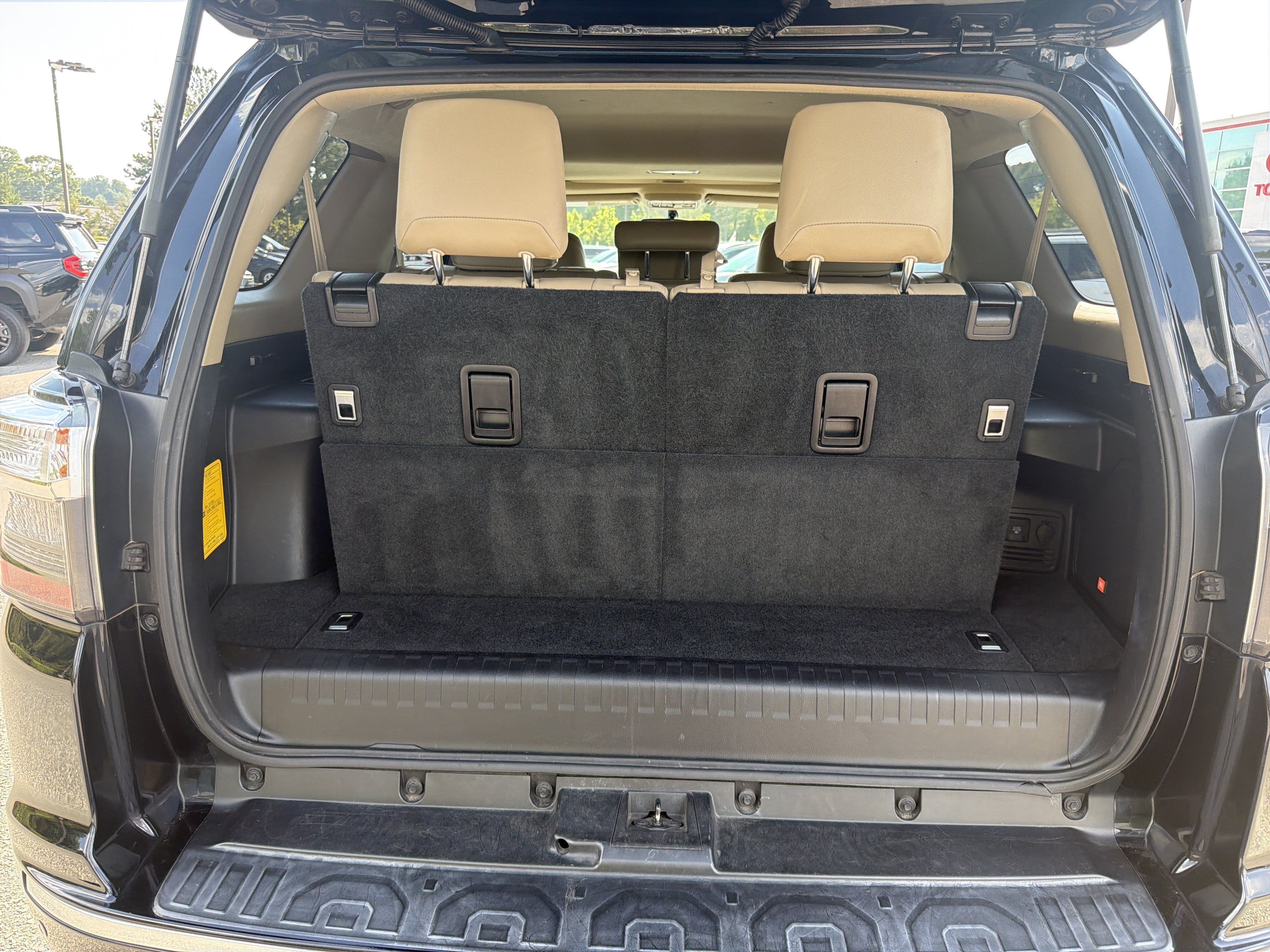 Used 2015 Toyota 4Runner Limited AWD/4WD image 28