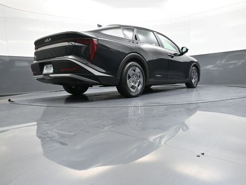 Used 2025 Kia K4 FWD image 29