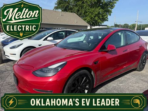 Used 2023 Tesla Model 3 Standard Range RWD image 1