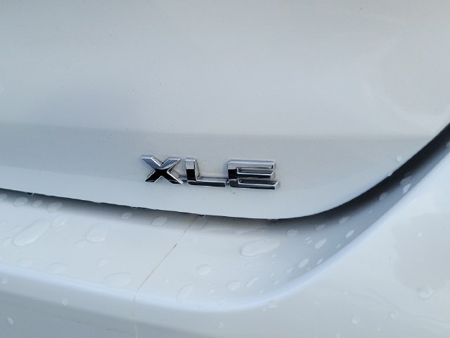 Used 2025 Toyota Highlander XLE FWD image 5