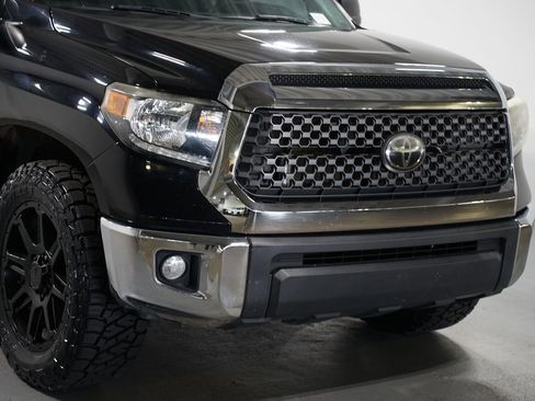 Used 2020 Toyota Tundra SR5 w/ SR5 Upgrade Package RWD image 4