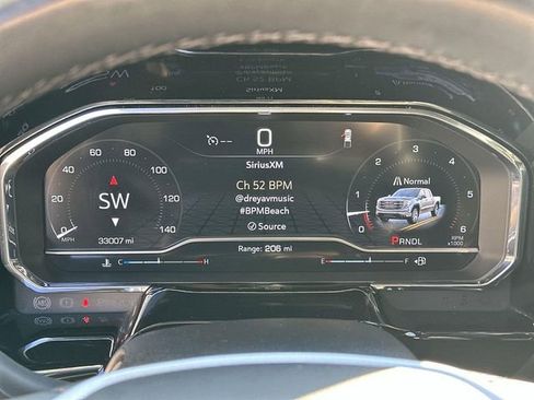 Used 2025 GMC Sierra 1500 SLT image 10