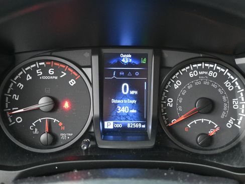 Certified 2020 Toyota Tacoma SR image 10