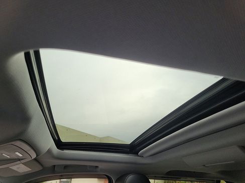 Used 2020 GMC Yukon SLT w/ Open Road Package image 23