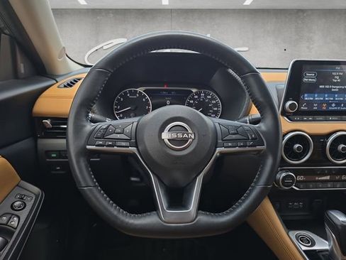 Used 2024 Nissan Sentra SV w/ SV Premium Package image 21