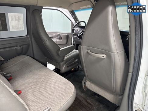 Used 2016 Chevrolet Express 2500 LS image 18