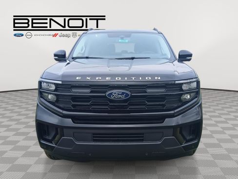 New 2026 Ford Expedition Max Active image 2