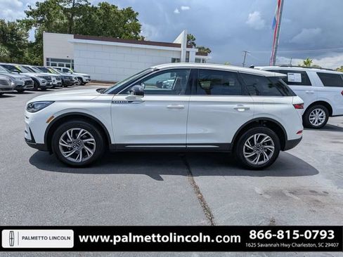 Used 2023 Lincoln Corsair FWD image 7