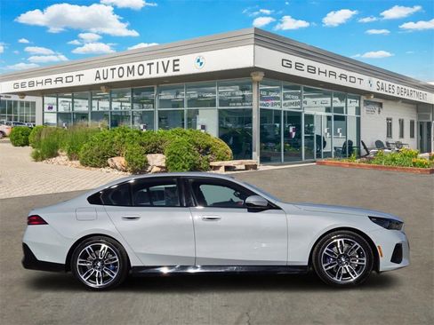 Certified 2024 BMW 530i xDrive 530i xDrive w/ M Sport Package image 4
