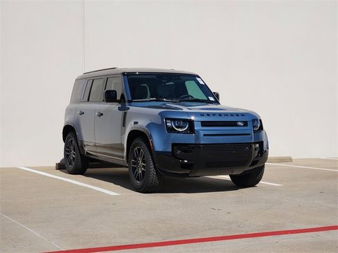 New 2026 Land Rover Defender 110 X-Dynamic SE image 2