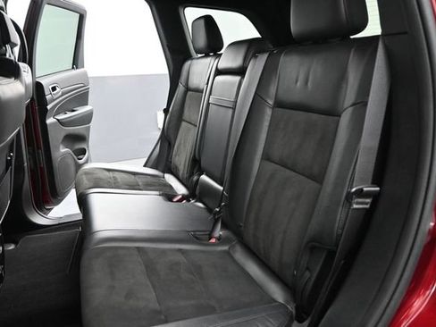 Used 2020 Jeep Grand Cherokee Altitude AWD/4WD image 15