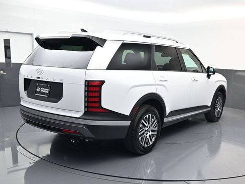 Certified 2026 Hyundai Palisade SEL FWD image 4